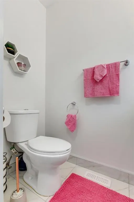919 38 Street NE, #606