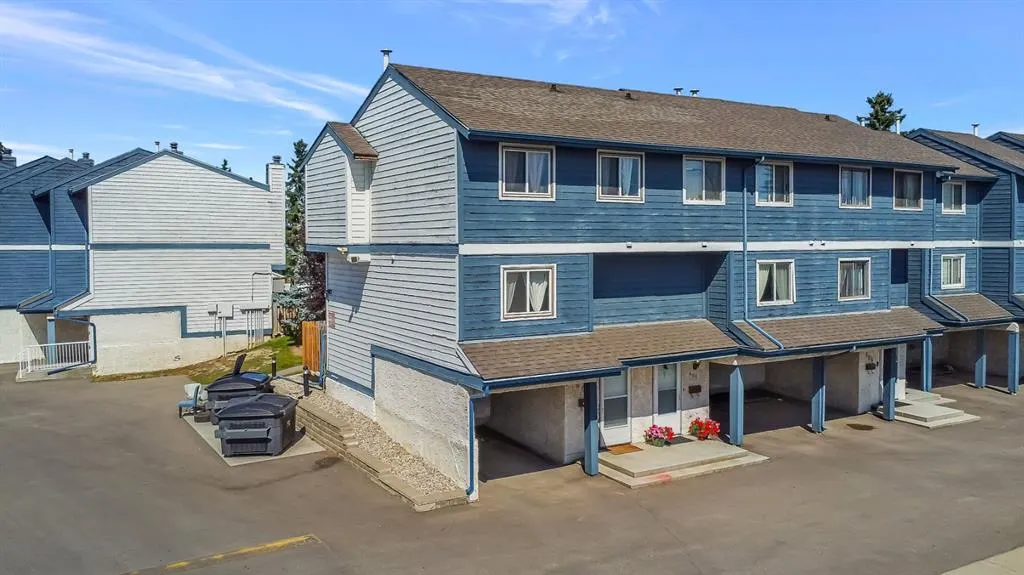 919 38 Street NE, #606