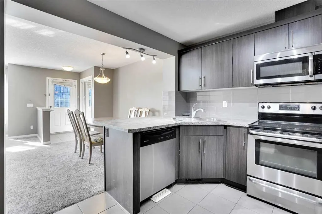 128 Cityscape Row NE