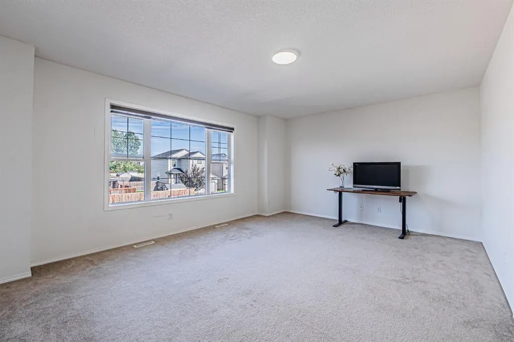 57 Saddlecrest Park NE