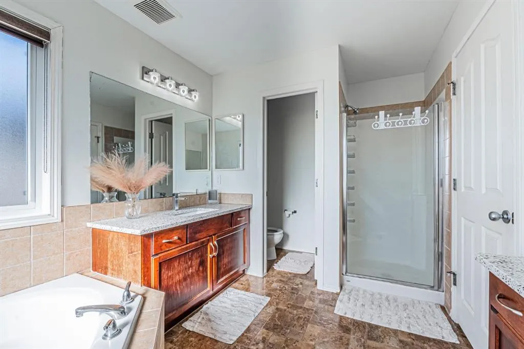 57 Saddlecrest Park NE