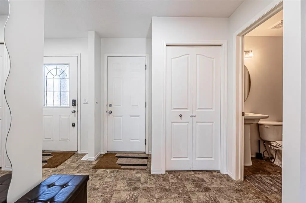 57 Saddlecrest Park NE