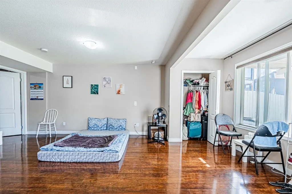 57 Saddlecrest Park NE