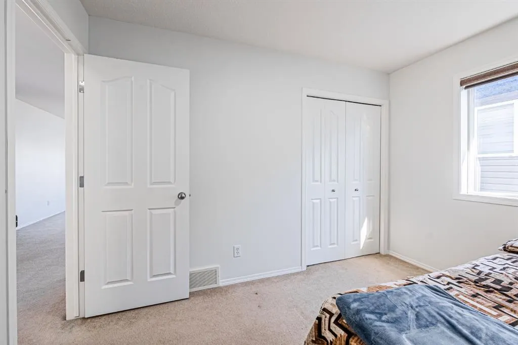 57 Saddlecrest Park NE