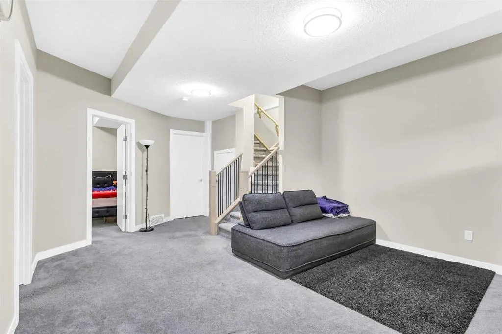 4519 bowness Road NW, ##2