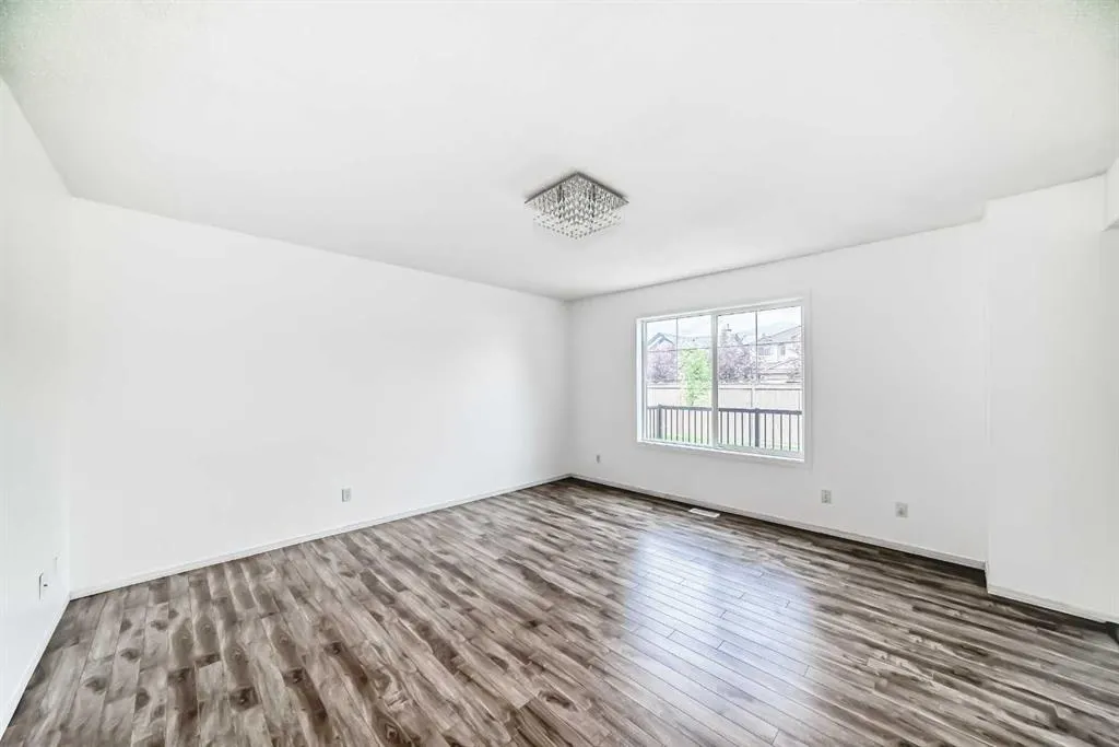 120 Springmere Grove