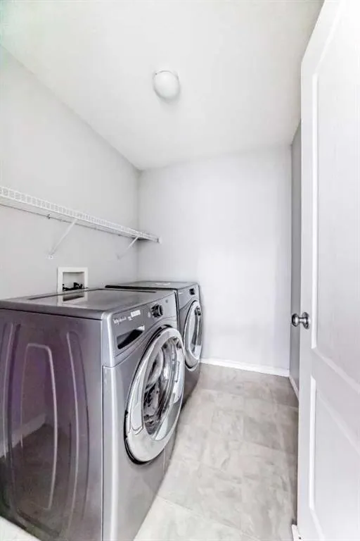 120 Springmere Grove