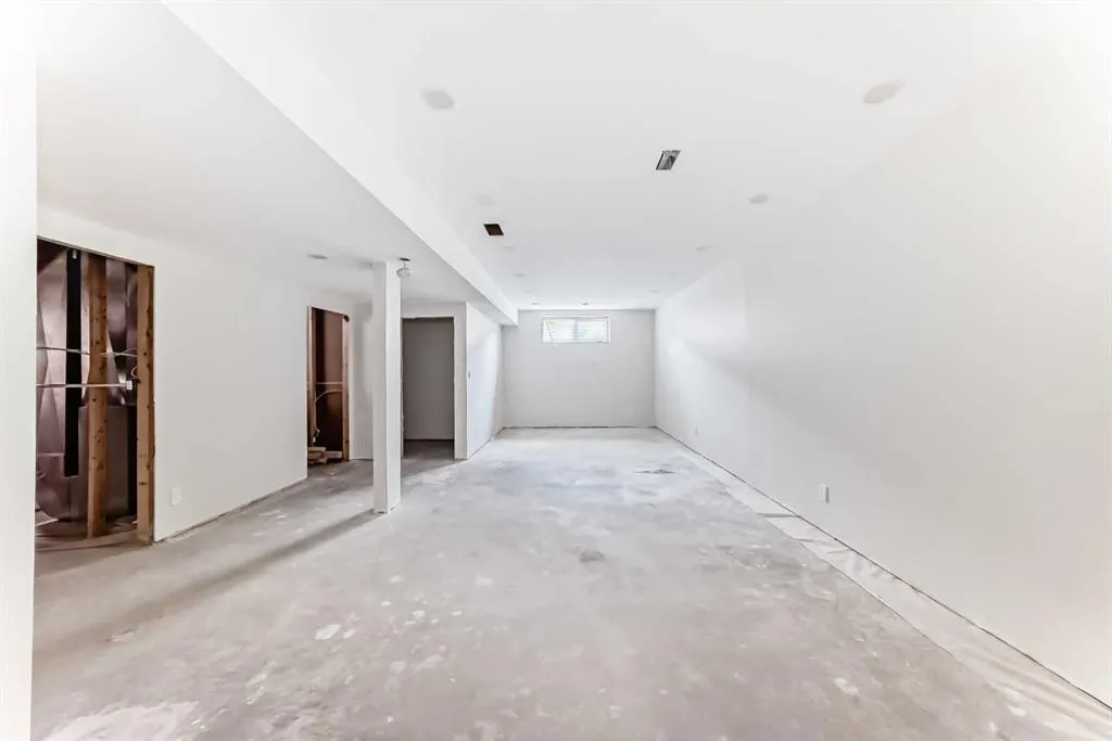 120 Springmere Grove