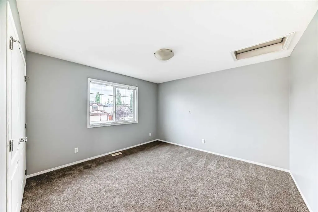 120 Springmere Grove