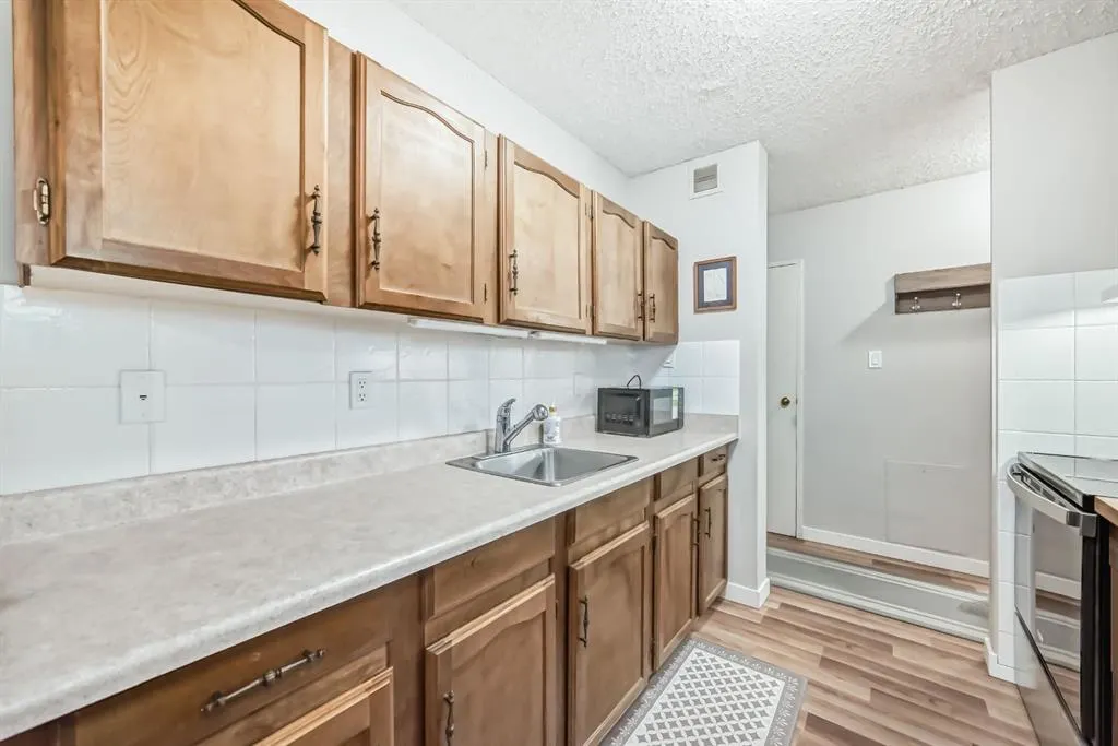 8948 Elbow Drive SW, #382