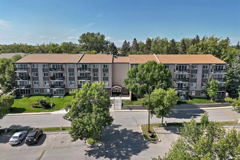 8948 Elbow Drive SW, #382