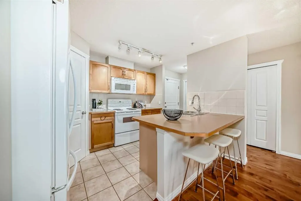 40 Parkridge View SE, #303
