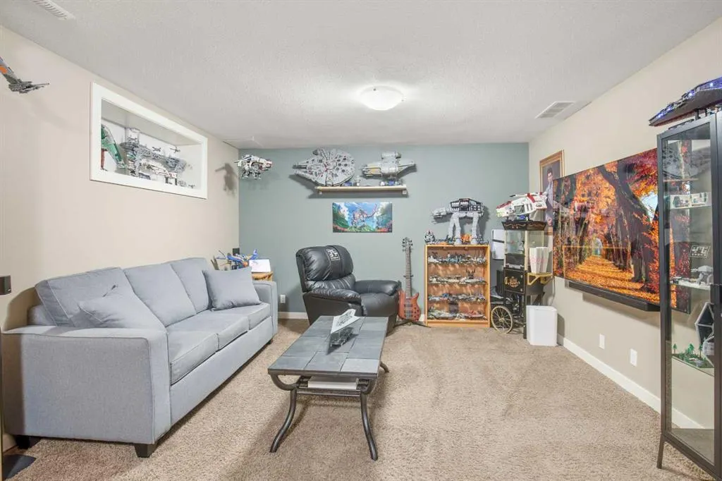 40 Iron Wolf Court