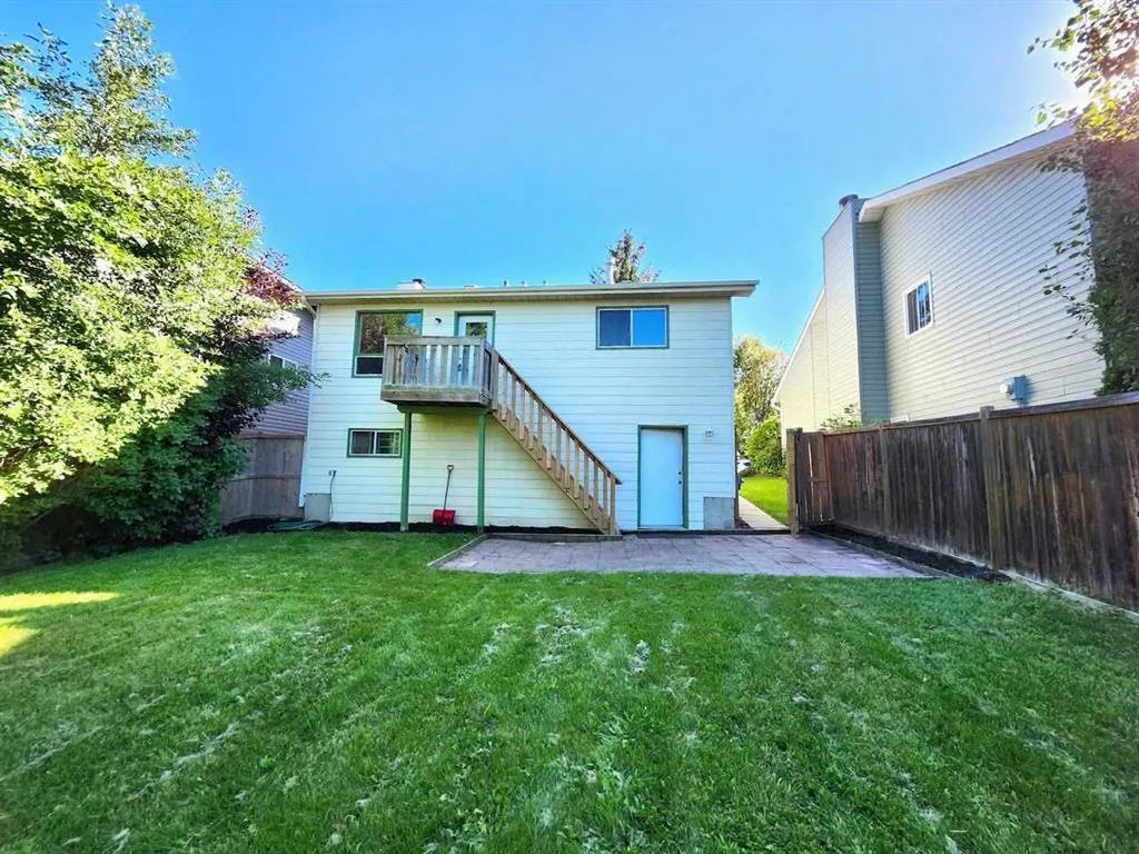 184 Shawinigan Drive SW