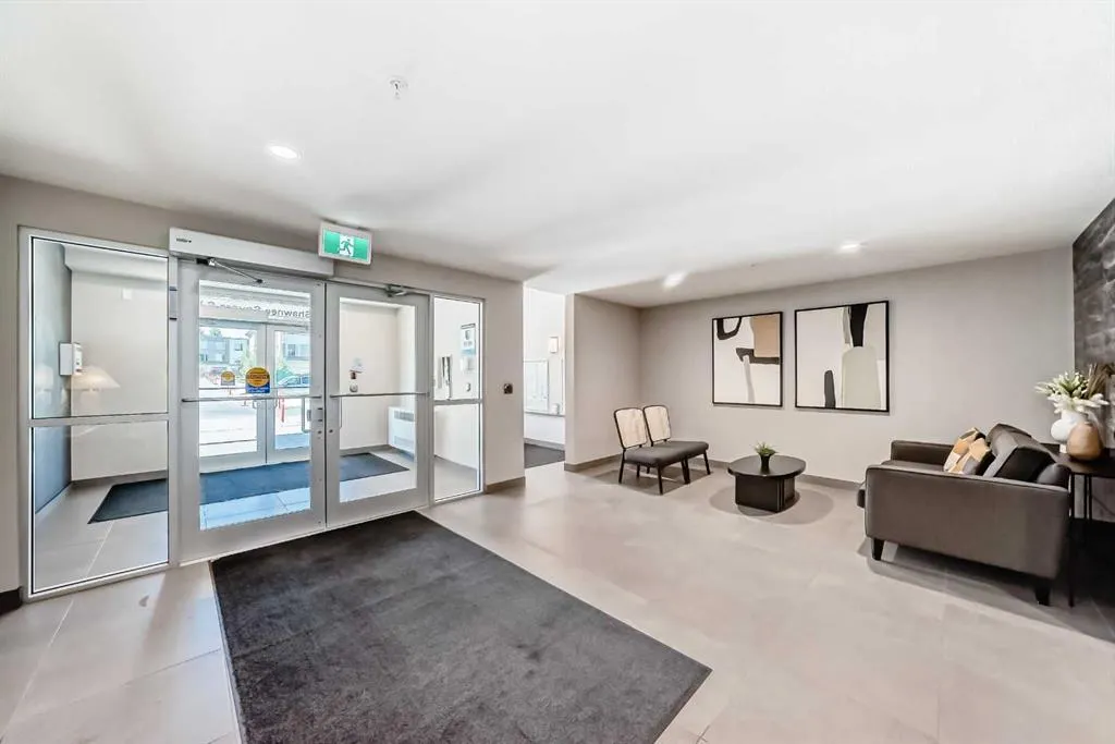 150 Shawnee Square, #310