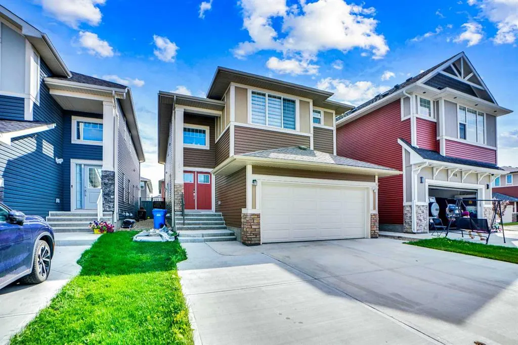 120 Saddlestone Grove NE