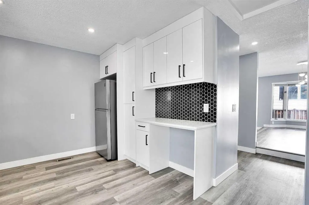 35 Castlefall Grove NE