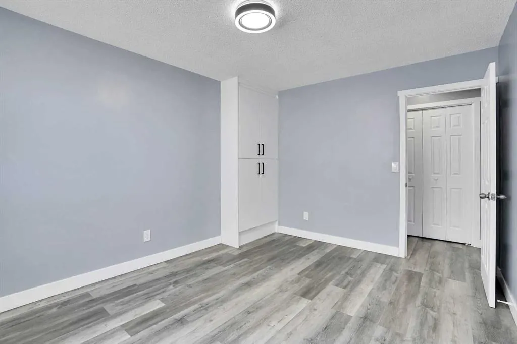 35 Castlefall Grove NE