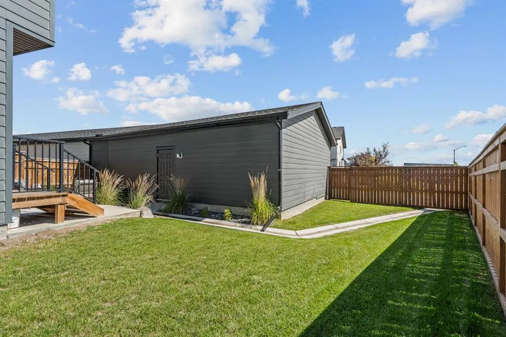 1002 Harmony Parade
