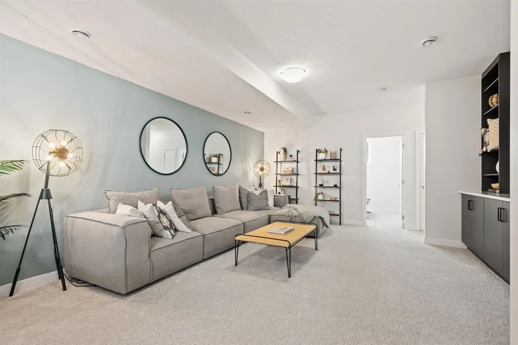 1002 Harmony Parade