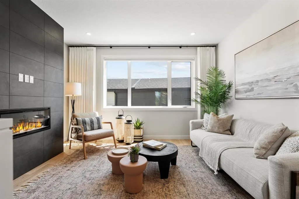 1002 Harmony Parade
