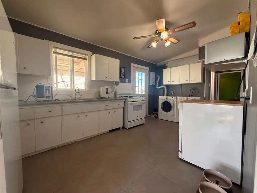5308 57 Street, #17