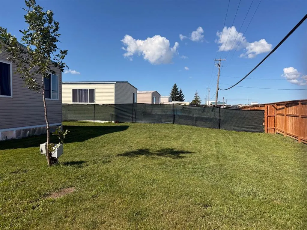 5308 57 Street, #17