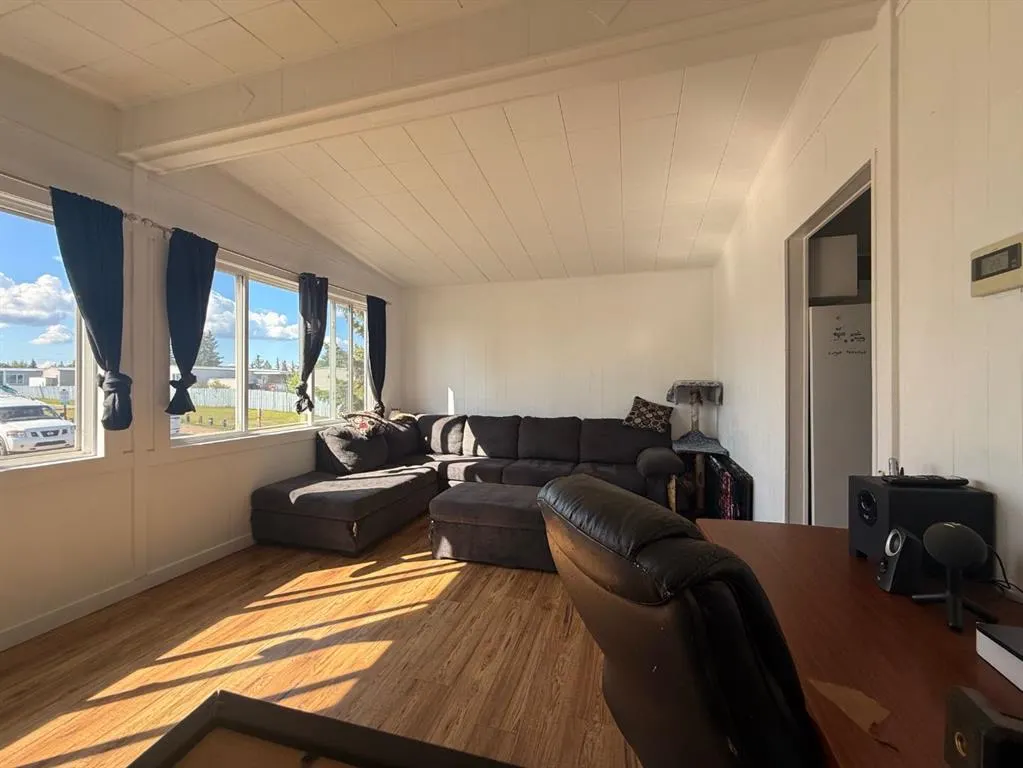 5308 57 Street, #17
