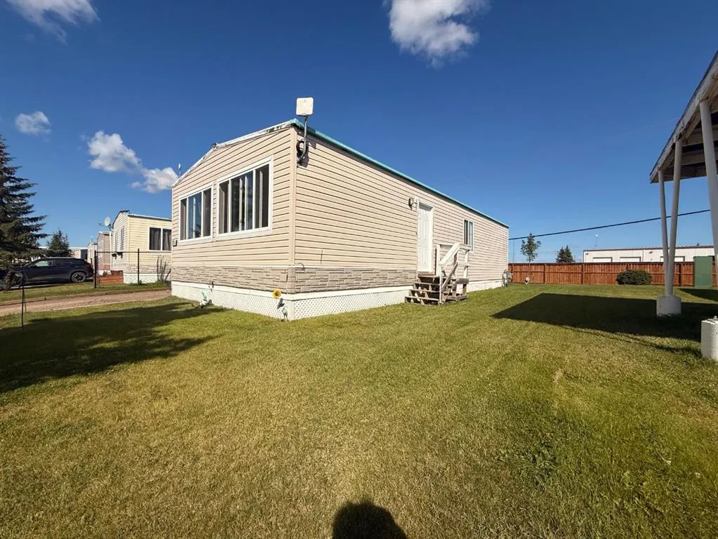 5308 57 Street, #17
