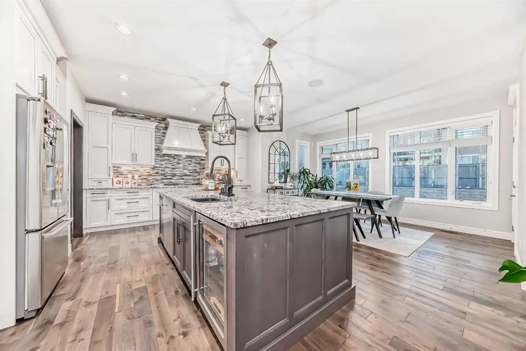 264 Stonemere Close