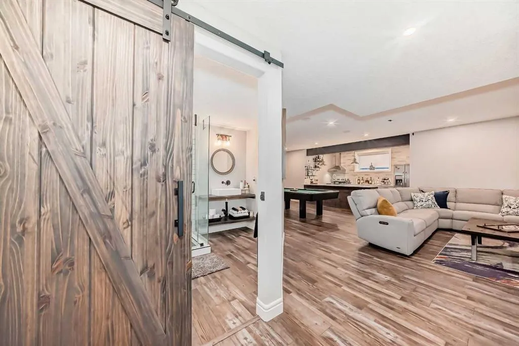 264 Stonemere Close