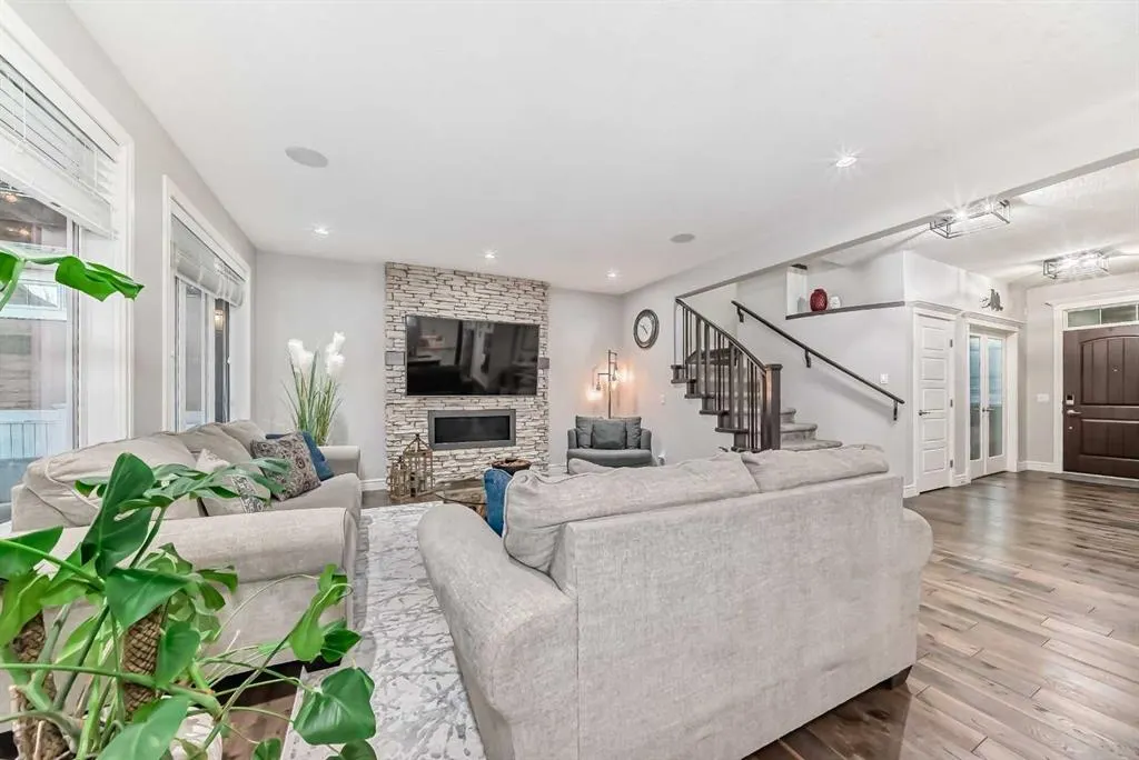 264 Stonemere Close