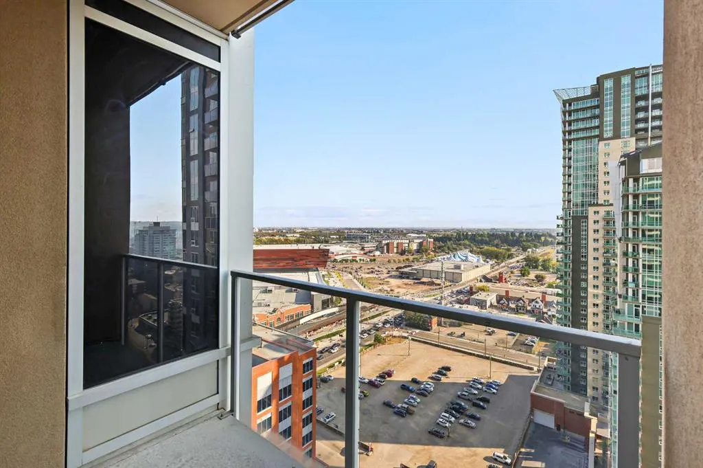 211 13 Avenue SE, #2008