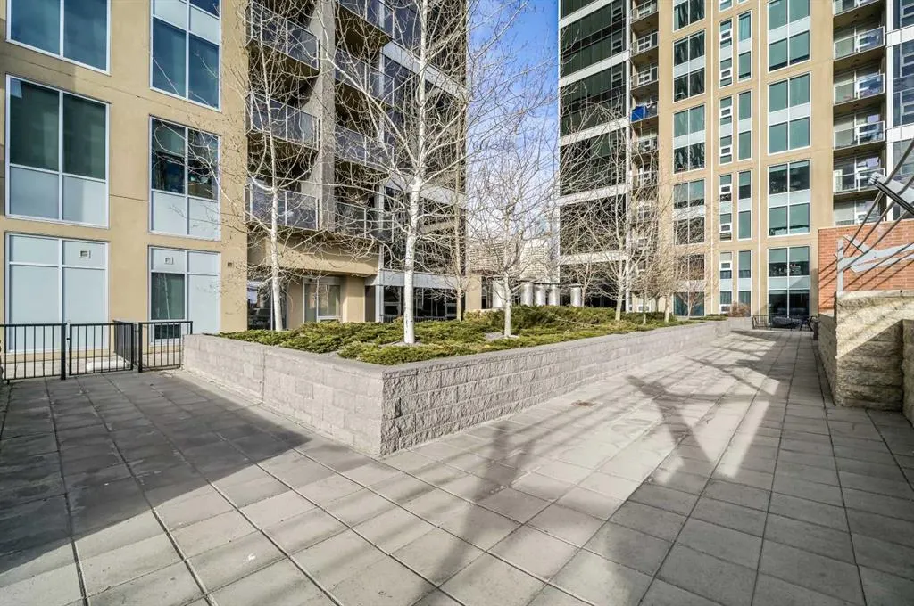 211 13 Avenue SE, #2008