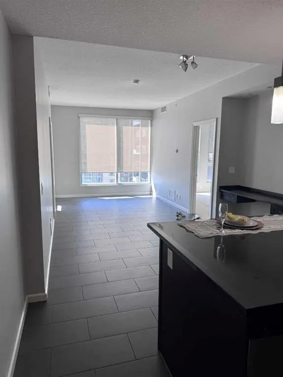 211 13 Avenue SE, #2008