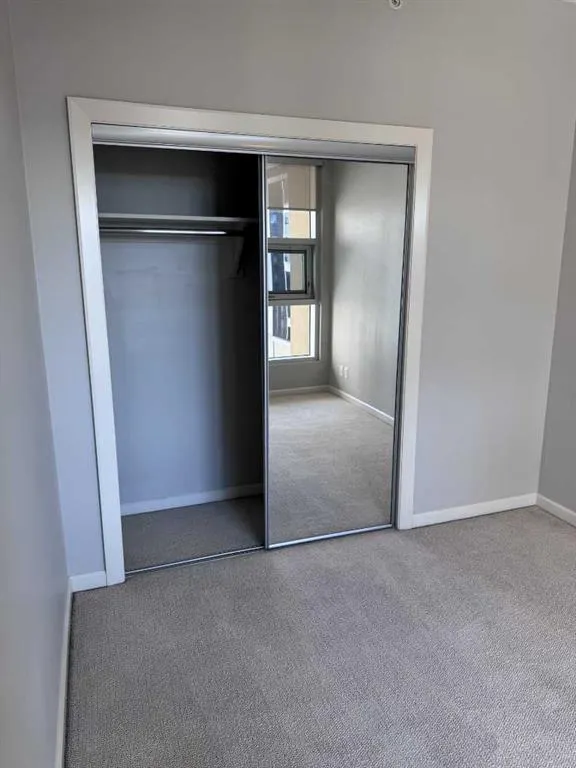 211 13 Avenue SE, #2008