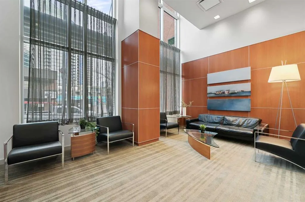 211 13 Avenue SE, #2008