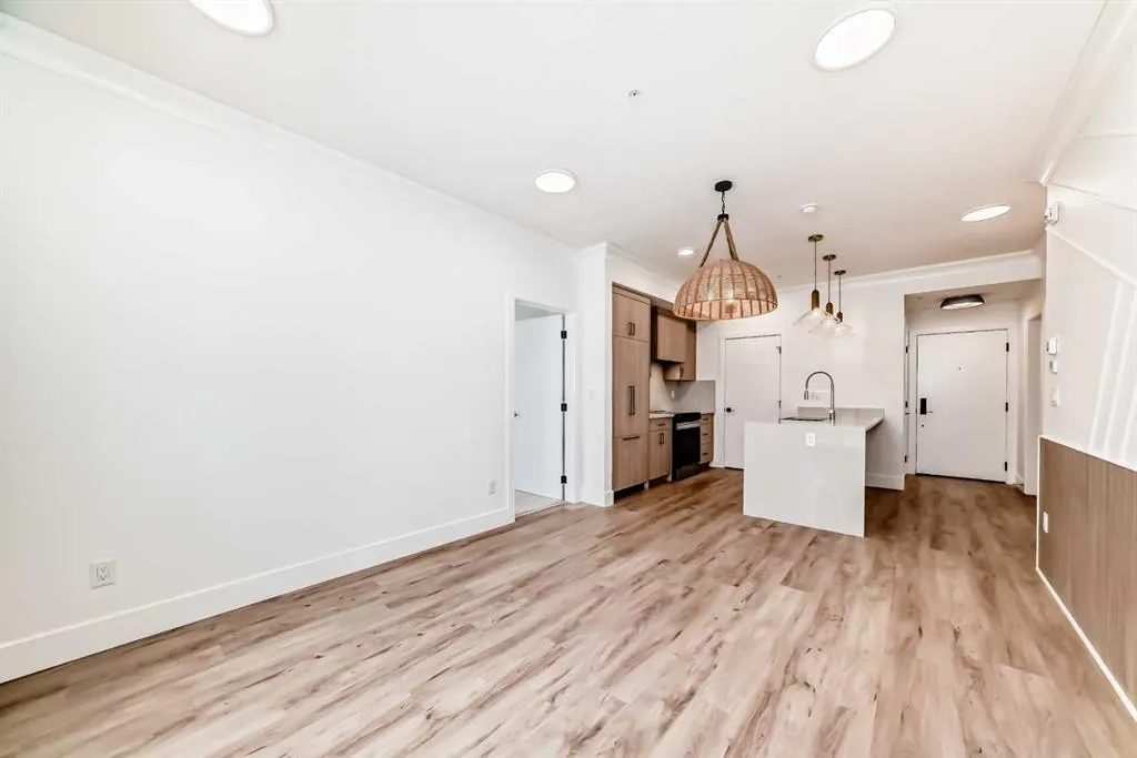4270 Norford Avenue NW, #1319