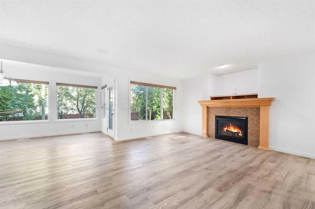 8 Auburn Bay Lane SE