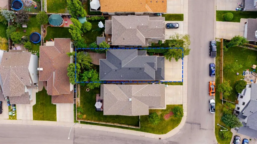 8 Auburn Bay Lane SE