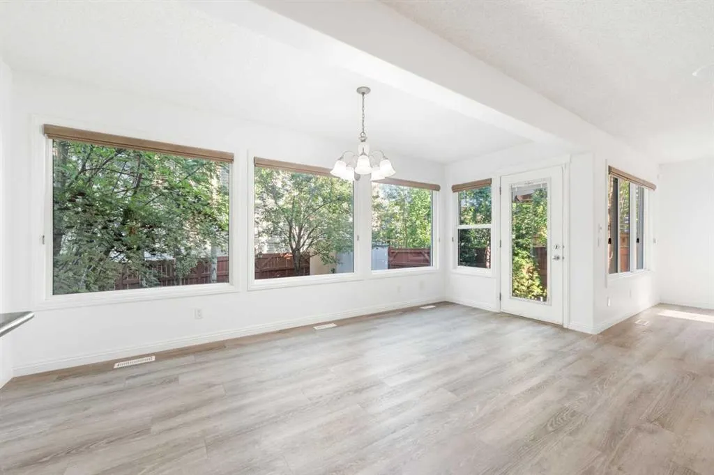8 Auburn Bay Lane SE