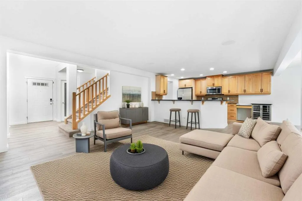 8 Auburn Bay Lane SE