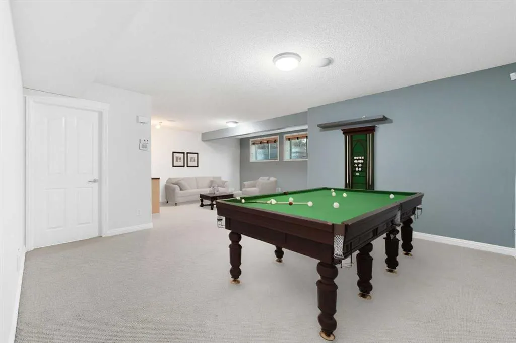 8 Auburn Bay Lane SE