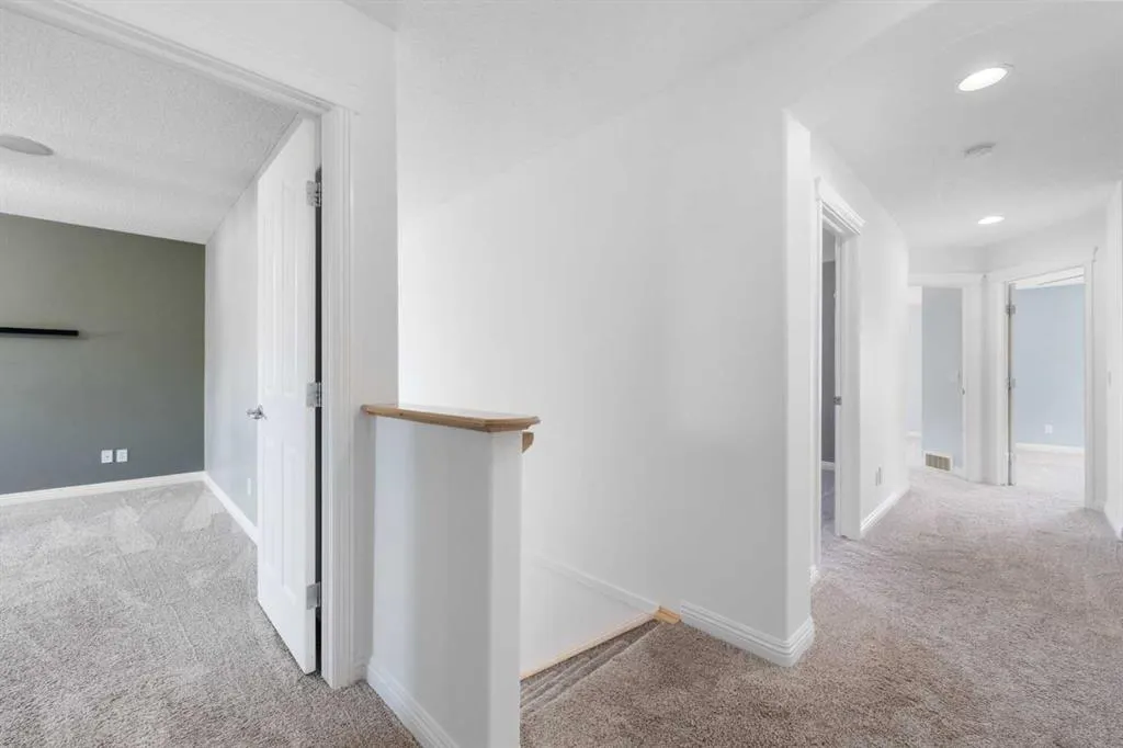 8 Auburn Bay Lane SE