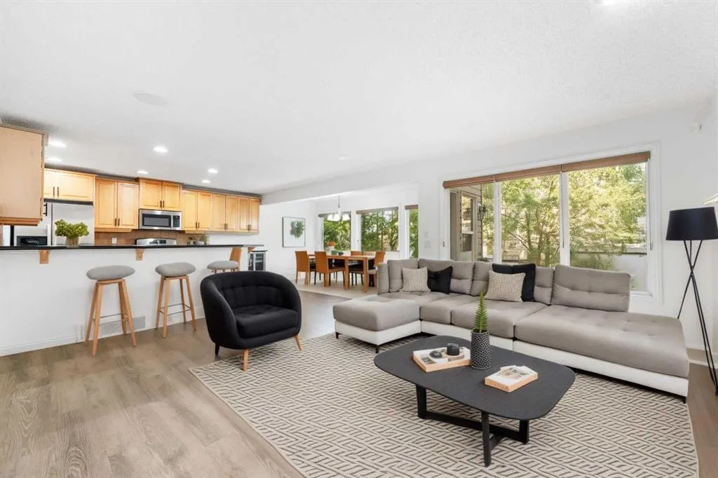 8 Auburn Bay Lane SE