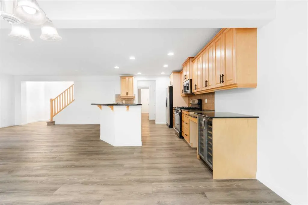 8 Auburn Bay Lane SE