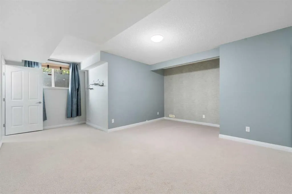 8 Auburn Bay Lane SE