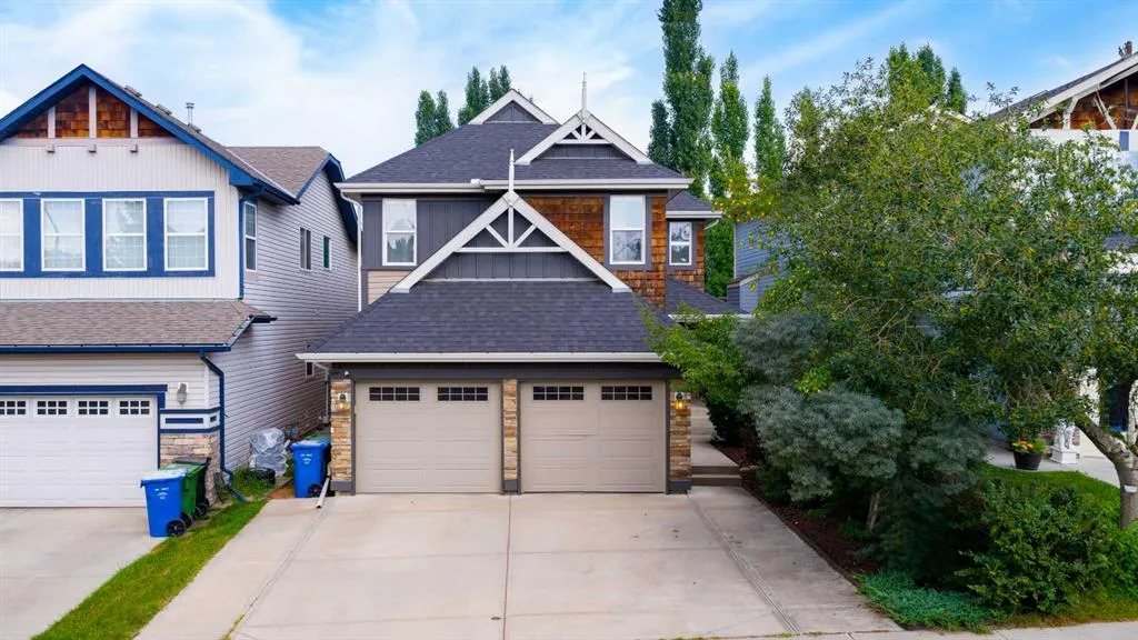 8 Auburn Bay Lane SE