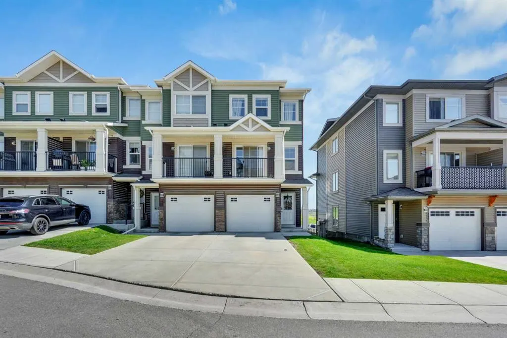 450 Sage Hill Grove NW