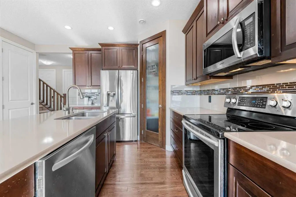 237 Panton Way NW